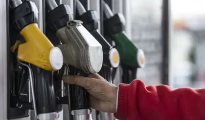 Bir haftada motorine 8,5 TL, benzine 4,5 TL zam