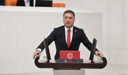 Mullaoğlu: “Cumhurbaşkanı Adayı Olmak Suç Sayıldı”