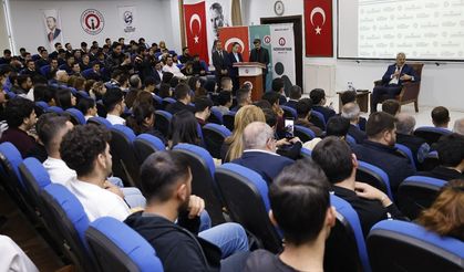 “Hatay’da Gençlik Gündemi: Başkan Öntürk’ten Kütüphane, Ulaşım ve Konut Sözü”