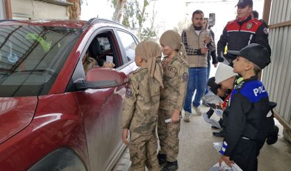 Hatay'da öksüz ve yetim çocuklar trafik denetimine katıldı