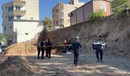 Hatay’da Kazı Sırasında Roma Dönemine Ait Kaya Mezarı Bulundu!