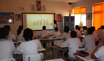 Din Kültürü Dersi 1. Sınıfa Mı Çekiliyor?