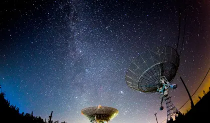 Uzay'dan Dünya'ya 44 Dakikada Bir Sinyal Gönderen Nesne Şok Etti!