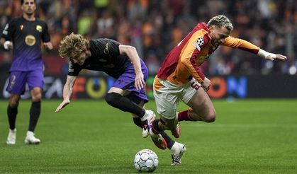 Barcelona'ya 4-1 yenilen Galatasaray, 'Devler Ligi'nde puanla tanışamadı