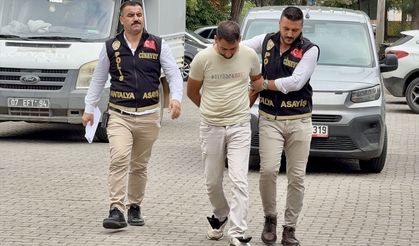 GÜNCELLEME - Antalya'da birlikte yaşadığı kadını öldüren zanlı tutuklandı