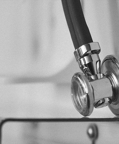 Depremzede Doktorlar Asıl Şimdi Enkazda Kaldı!
