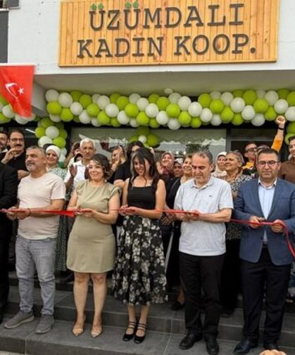 Antakya’da Kadınlar İstedi, Yöresel Üretim Kooperatifi Açıldı!