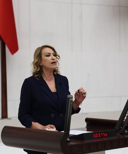 Kara’dan Deprem Konutları Tepkisi