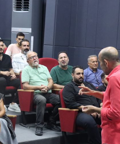Antakya Medeniyetler Korosu Avrupa turnesinde 'Gazze'nin sesi' olacak