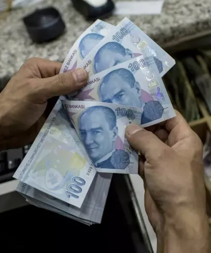 ATM'lerde Nakit Krizi: 100 TL'lik Banknotlar Kaldırılıyor!