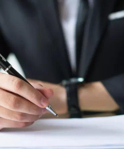 Hatay'da Belediyelerin Yetkisine Kısıtlama: Bakanlık Devreye Girdi!