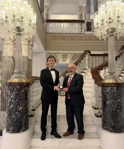 Barış Ödülü, Dünyaca Ünlü Yazar Egeyön'e