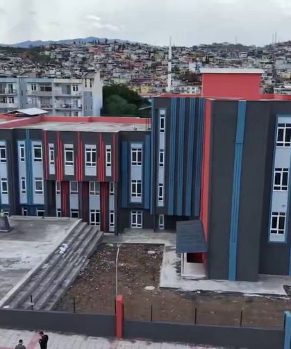 Hatay’da Eğitim ve Sosyal Yatırımlar Hızla Tamamlanıyor