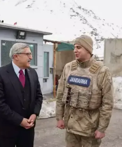 Yayman’dan Mehmetçiğe Moral Ziyareti