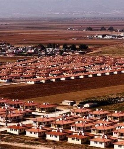 Hatay’da Türkiye’nin İlk Kırsal Uydu Kenti Görüntülendi