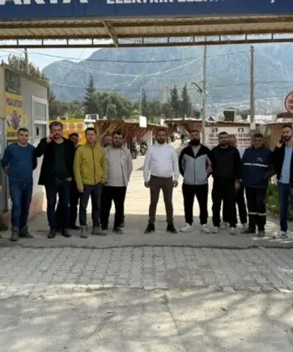 Antakya'da Geçinemeyen Esnaf Kepenk İndirdi: "Sesimizi Kimse Duymadı"