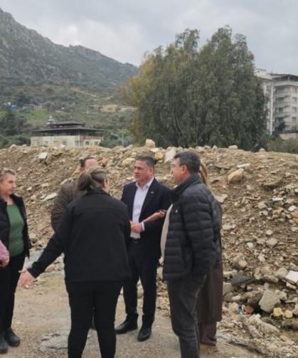 Kışlasaray Mahallesi’nde Tepki: “Molozlar Ne Zaman Kaldırılacak?”