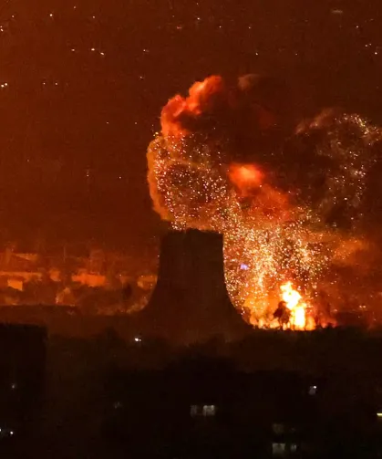 İran'da Rafineler Vuruldu, Kimyasallar Havaya Karıştı: Gökten Zehir Yağacak!