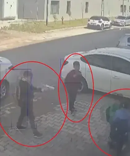 Hatay'da 11 Yaşındaki Çocuk Silahla Akranlarını Gasp Etti!