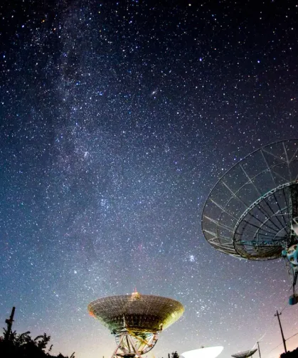 Uzay'dan Dünya'ya 44 Dakikada Bir Sinyal Gönderen Nesne Şok Etti!