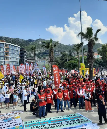 Hatay’da Yoğun Katılımlı 1 Mayıs Programı Gerçekleştirildi