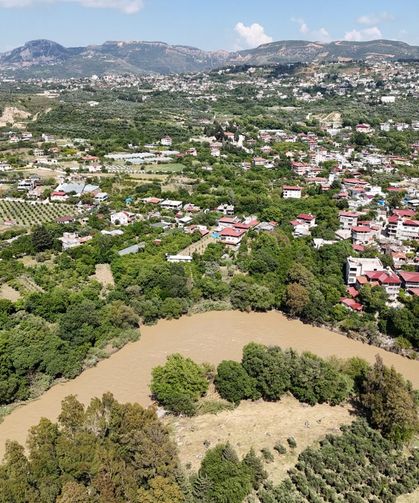 Defne’de Yağış Alarmı: HBB Sahada !