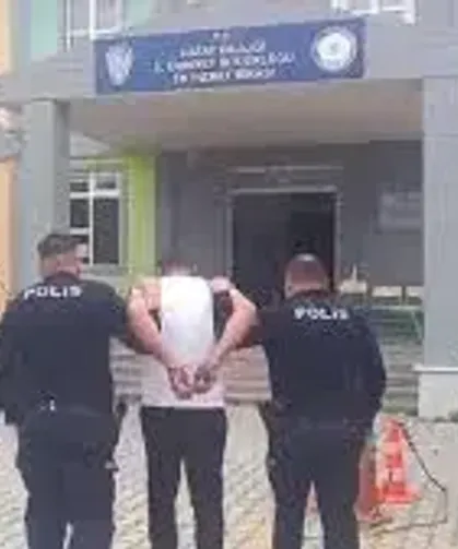 Yayladağı’nda Kahreden Olay: 3 Yaşındaki Oğlunu Öldürdü!