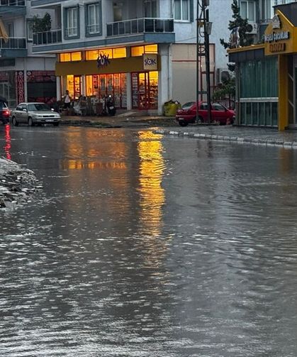 Hatay'da Sağanak Yağış Etkisini Sürdürüyor!