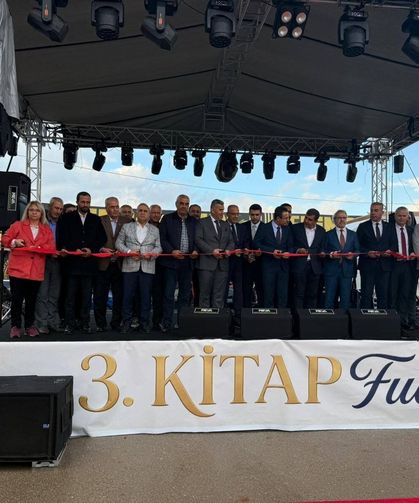 Kırıkhan’da Kitap Fuarı Coşkusu