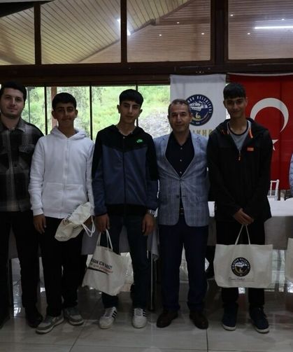 Kırıkhan’da Bilgi Yarışması Heyecanı: Başkan Çelik Öğrencileri Yalnız Bırakmadı