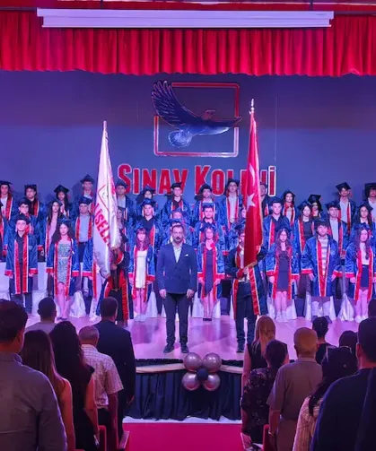 Hatay Sınav Koleji Anadolu ve Fen Lisesi'nde Mezuniyet Coşkusu Yaşandı!
