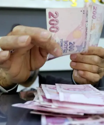 Emekliler Dikkat: Maaşlar Değişiyor, Milyonlarca Emekli Etkilenecek!