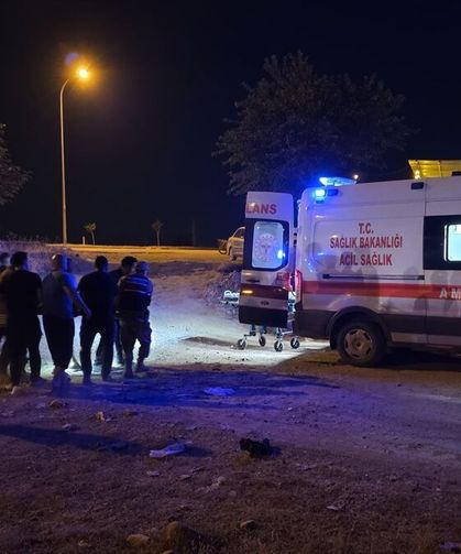 Hatay'da şarampole devrilen otomobildeki 1'i ağır 5 kişi yaralandı
