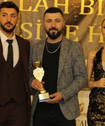 Hatay’ın En İyi Yükselen Radyo Ödülü, Dost FM Mehmet Kahraman!