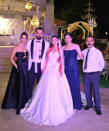 Rabia ile Engin, Muhteşem Düğün Töreniyle Dünyaevine Girdi