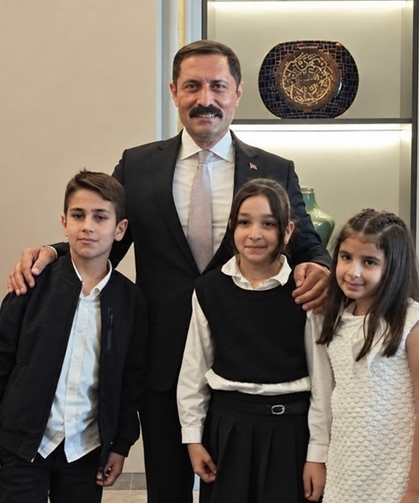 Hatay’ın Valisi, Hatay’ın Miniklerini Ayrı Bir Yerde Tuttu