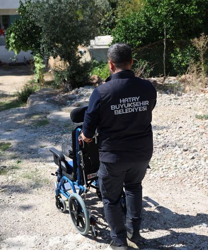 Hatay’da Tekerlekli Sandalye Desteği Sürüyor: 791  Vatandaşın Yüzü Güldü!