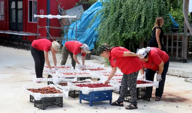 Ürünler Kadınların Elinde Katma Değere Dönüşüyor