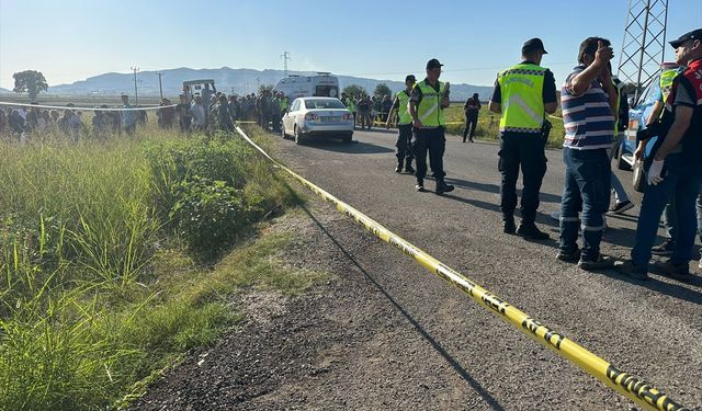 Osmaniye'de otomobille çarpışan elektrikli motosikletteki 1 kişi öldü, 1 kişi yaralandı