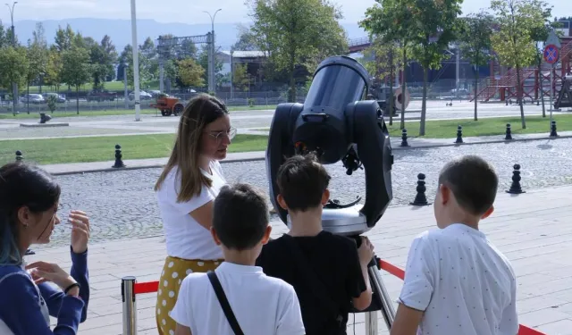 Kocaeli'de uzayın derinlikleri keşfedildi