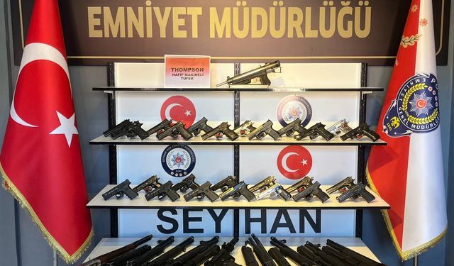 Adana'da operasyon ve denetimlerde 76 ruhsatsız silah ele geçirildi