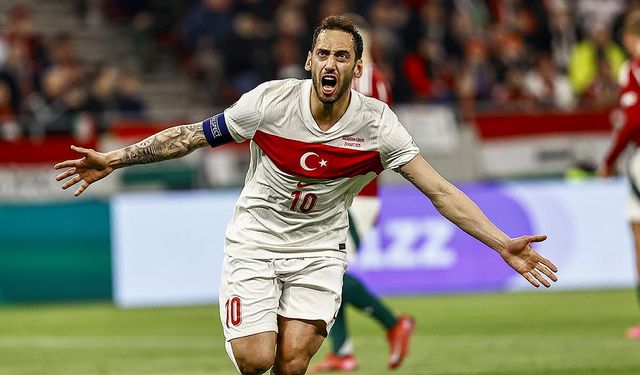 Hakan Çalhanoğlu, A Milli Takım'da en golcü oyuncular listesinde 4. sıraya yükseldi