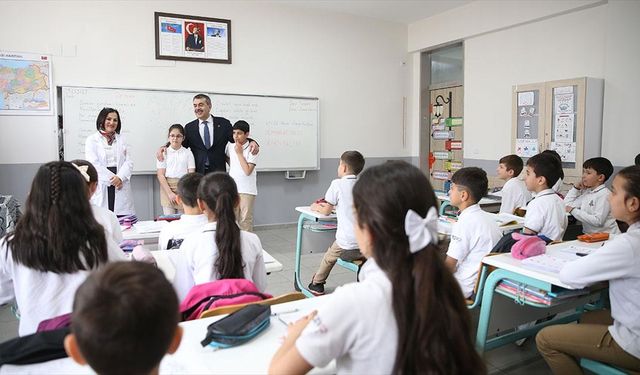 Tatil Bitti, Yarın Okullar Açılıyor: Bir Sonraki Tatil Ne Zaman?