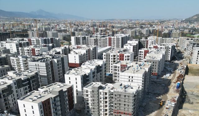 “Armutlu Mahallesi İnşa Ediliyor, Ama Okulsuz!”