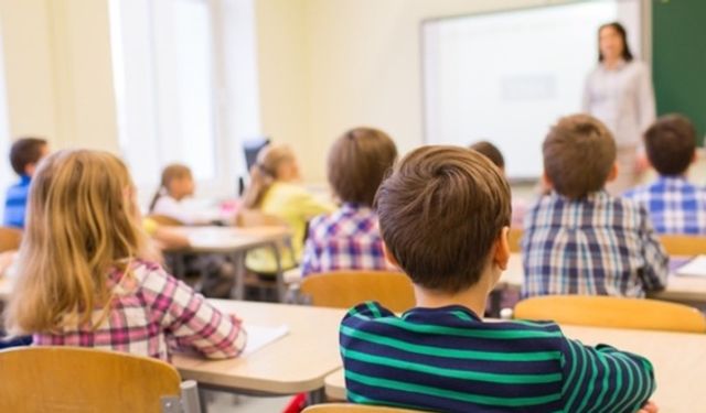 Hataylı Veliler Merak Ediyor: Okullar Ne Zaman Açılacak?