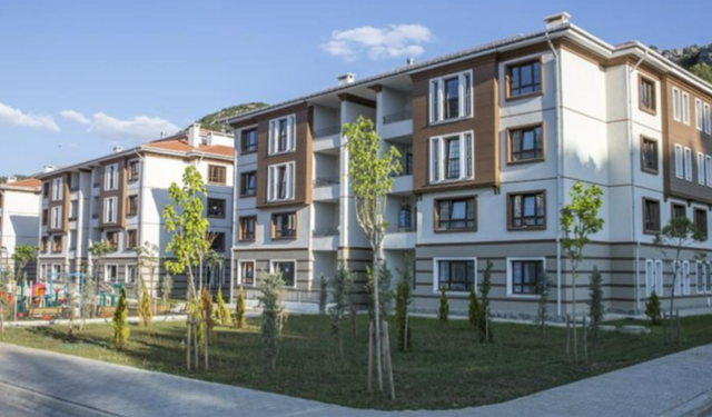 Hataylı Depremzede Borçlandırma Senedine İtiraz Ediyor!