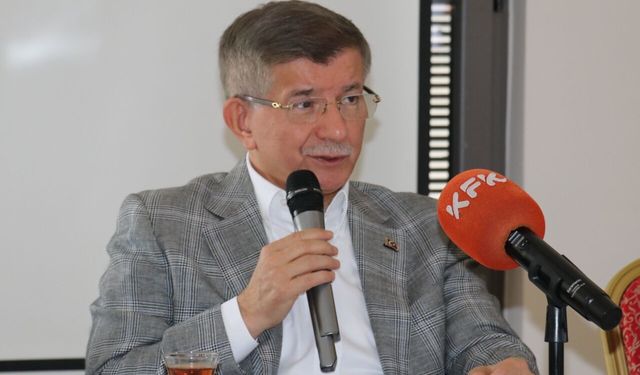 Ahmet Davutoğlu Siyaseti Bıraktı: Gelecek Partisi Faaliyetlerini Sonlandırıyor