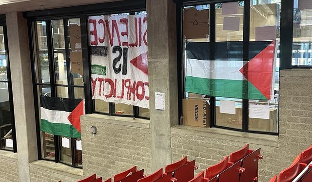 Hollanda'daki üniversitelerde Filistin destekçilerinin İsrail bağlantılı kurumlara yönelik protestoları devam ediyor