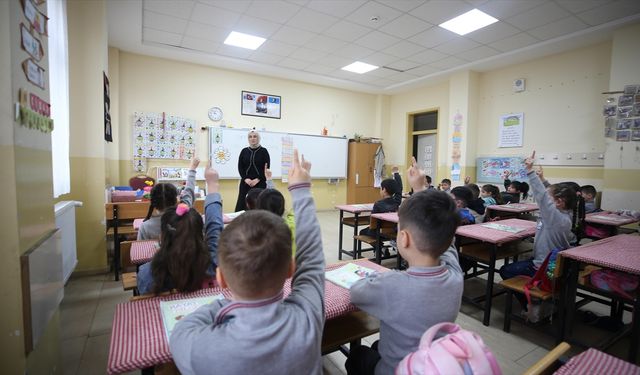 24 Kasım'da Öğretmenlere İkramiye Verilecek mi?