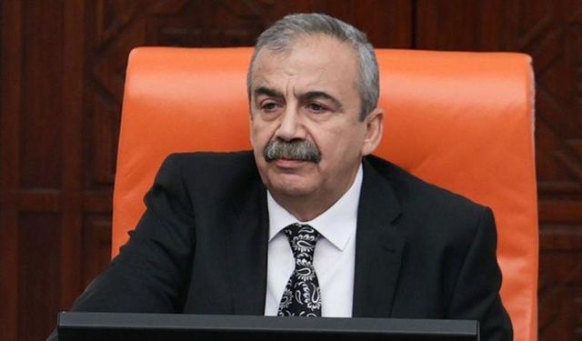 Sırrı Süreyya Önder hayatını kaybetti